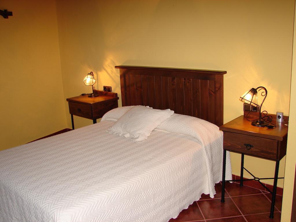 La Boticaria Casa Rural Apartamento Descargamaría Pokoj fotografie